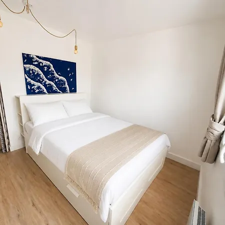 T2 Renove Avec Balcon, Parking Prive, A 2 Pas Des Plages De Pour 4 Personnes - Fr-1-239-1071